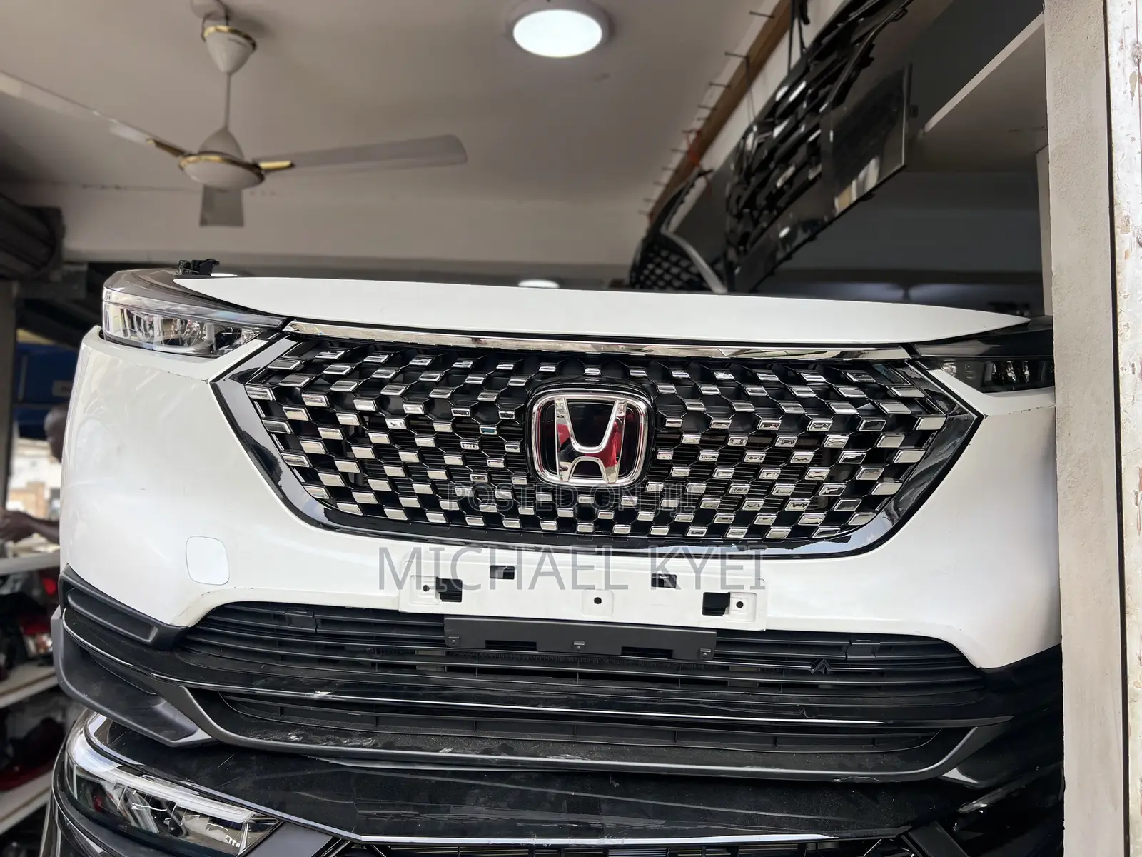 Honda HRV 23 - 25 Front Bumper Cut