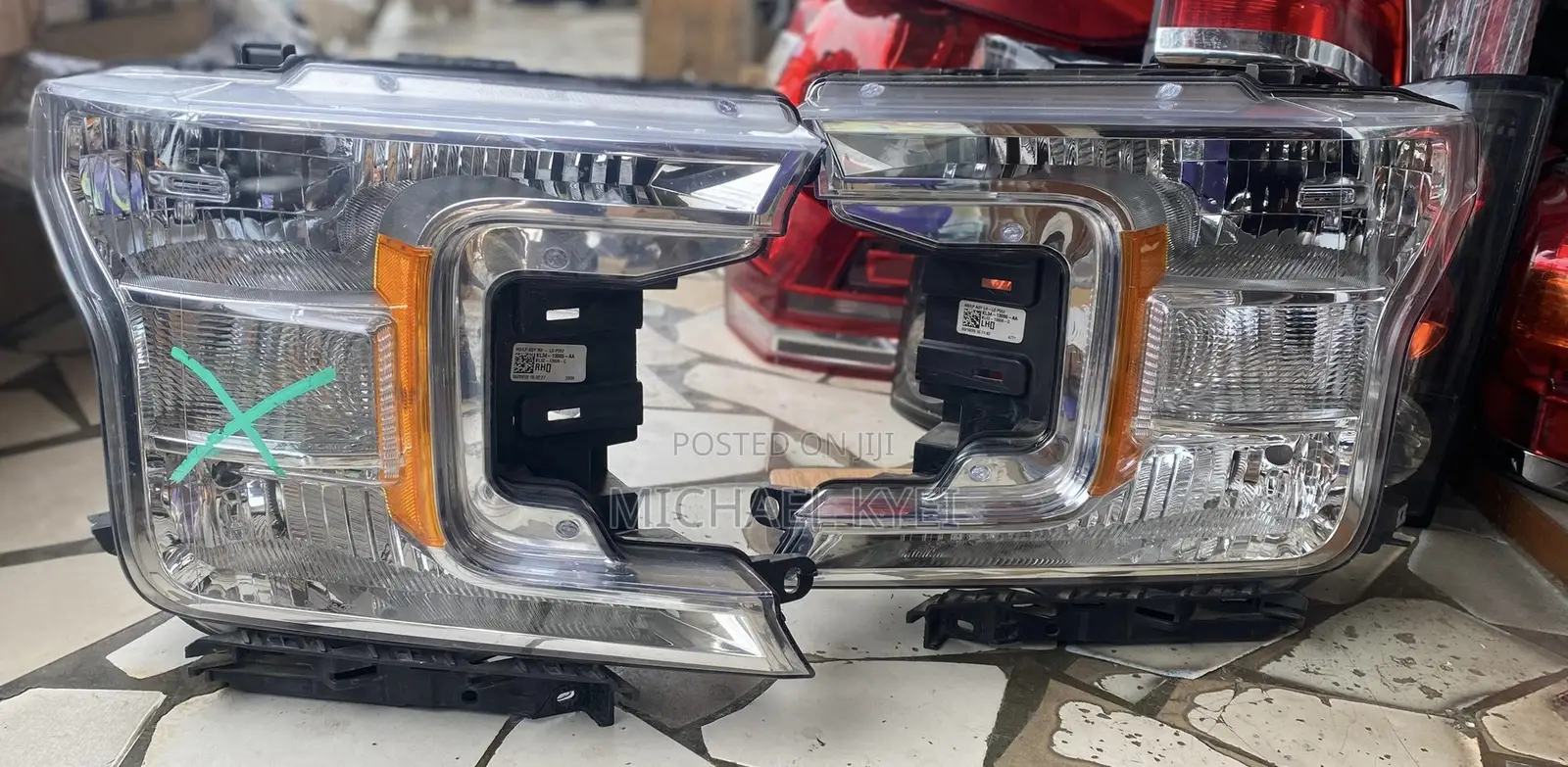 Ford F-150 2018 Headlight Pair Normal