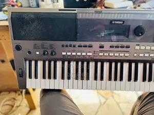 Yamaha PSR E443 From Uk