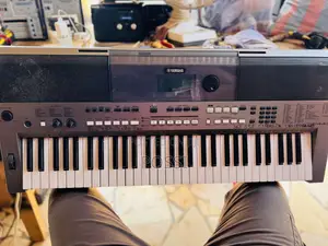 Yamaha PSR E443 From Uk