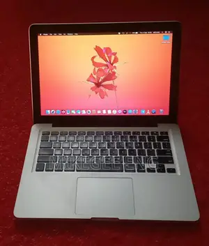 Laptop Apple MacBook 2012 8GB Intel Core I5 SSD 500GB