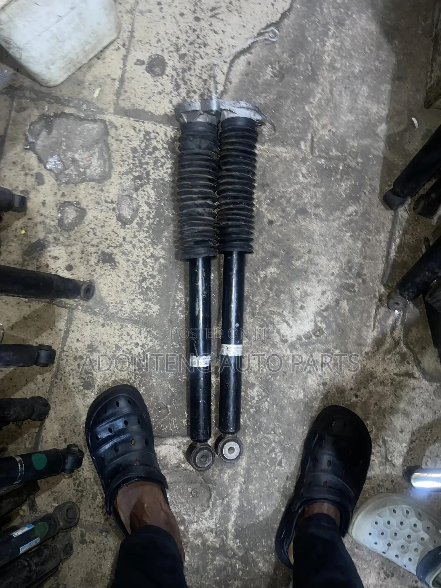 Honda CRV 2017-2020 Back Shock Absorbers