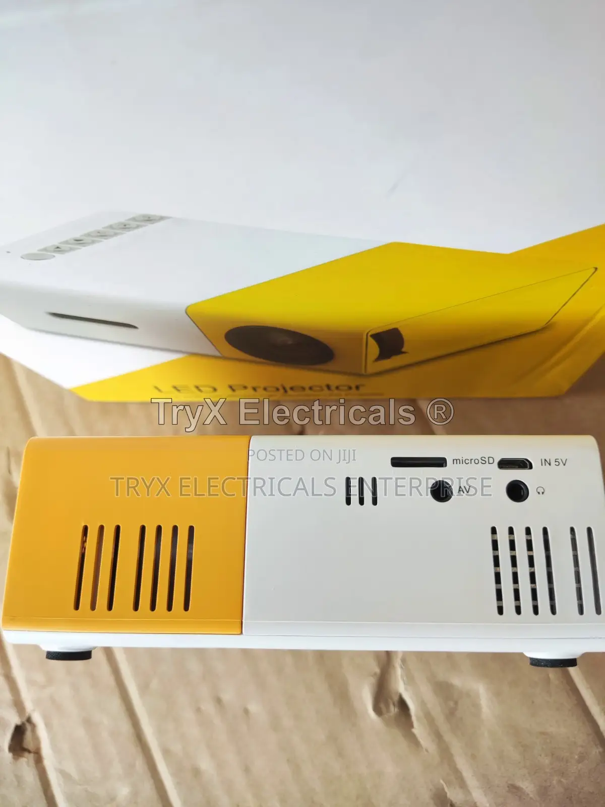 Compact Projector