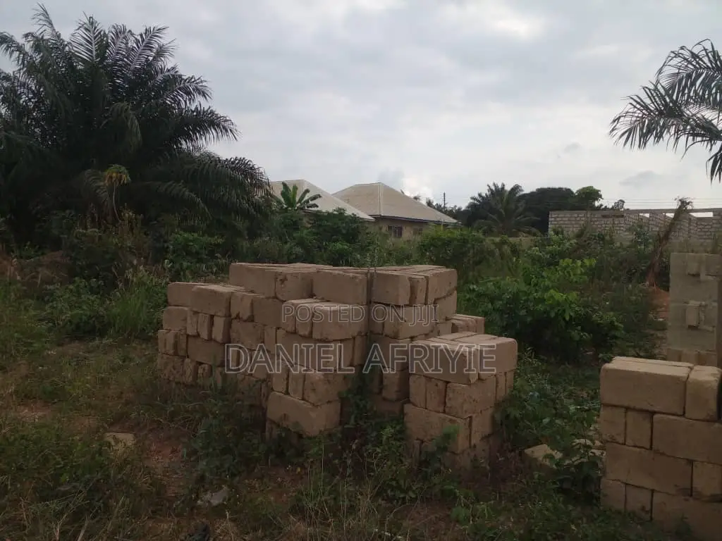 Full Plot of Land With Fence Wall for Sale at Atonsu Sawua