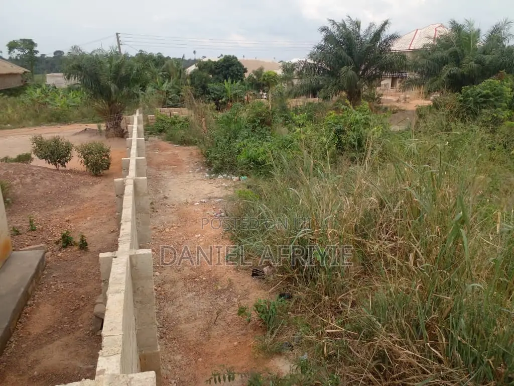 Full Plot of Land With Fence Wall for Sale at Atonsu Sawua