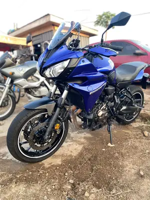 Yamaha YZF-R 2018 Blue