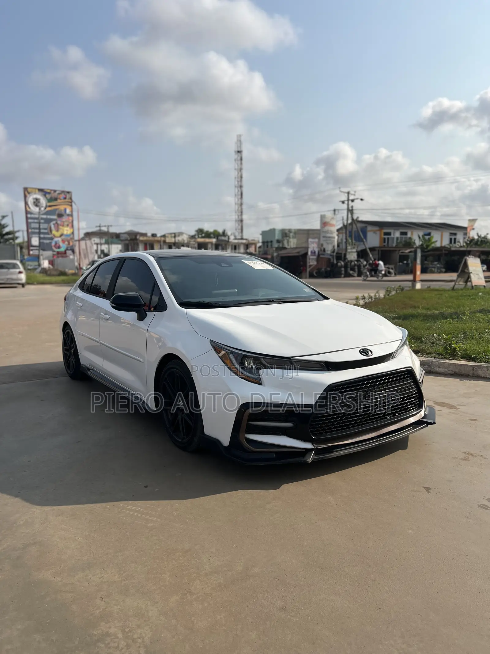 Toyota Corolla 2023 White