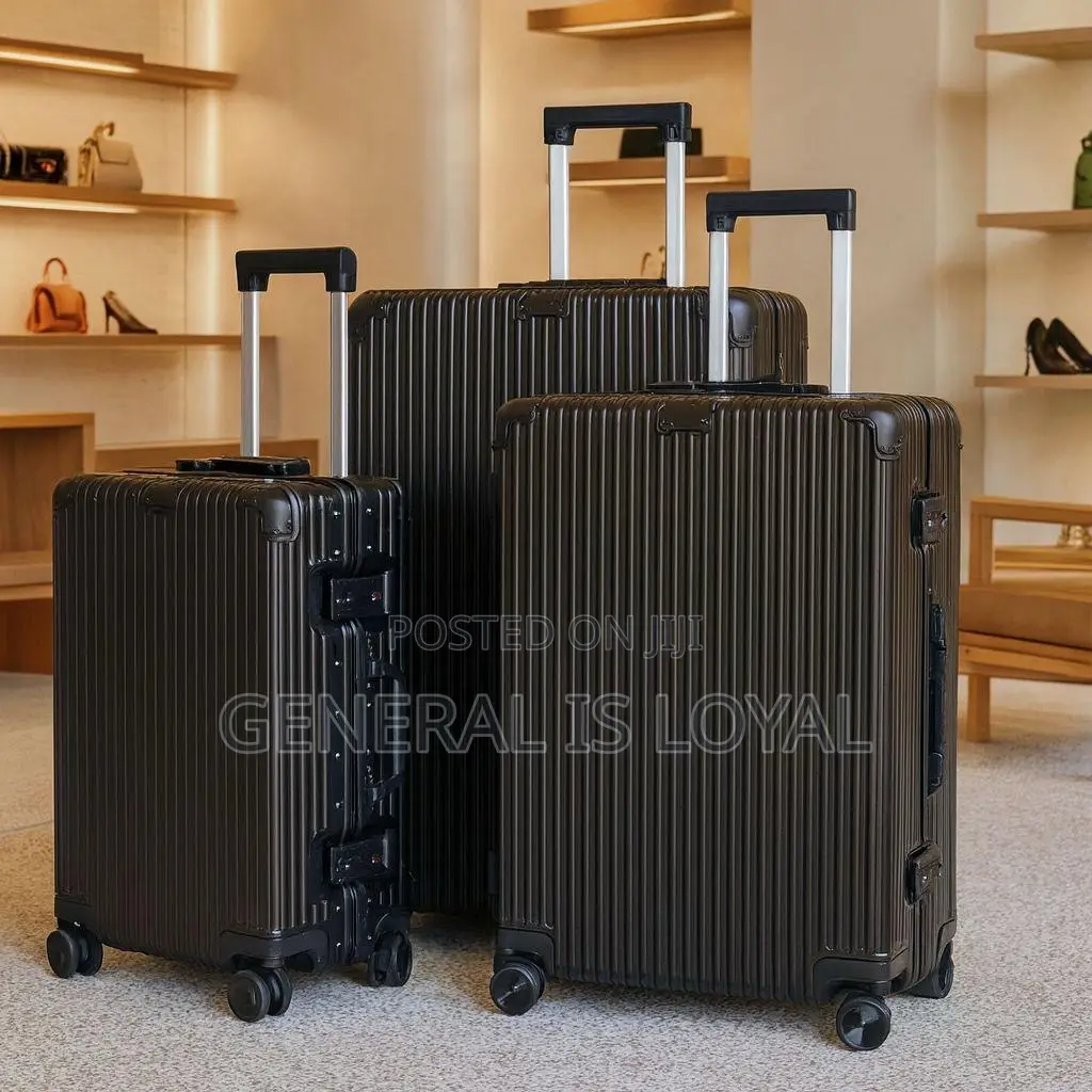 3 Set Traveling And Luggage Bag