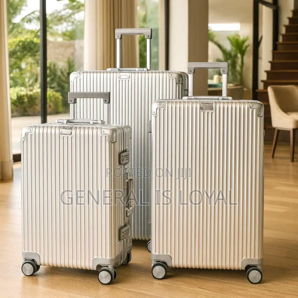 3 Set Traveling And Luggage Bag