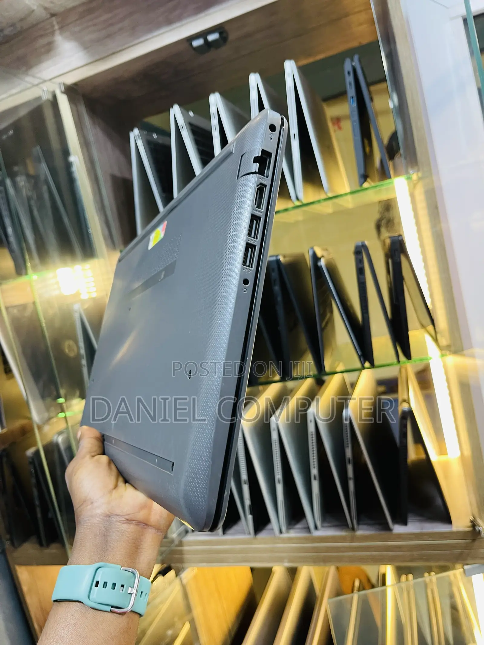 Laptop HP 250 G7 8GB Intel Core I5 HDD 1T