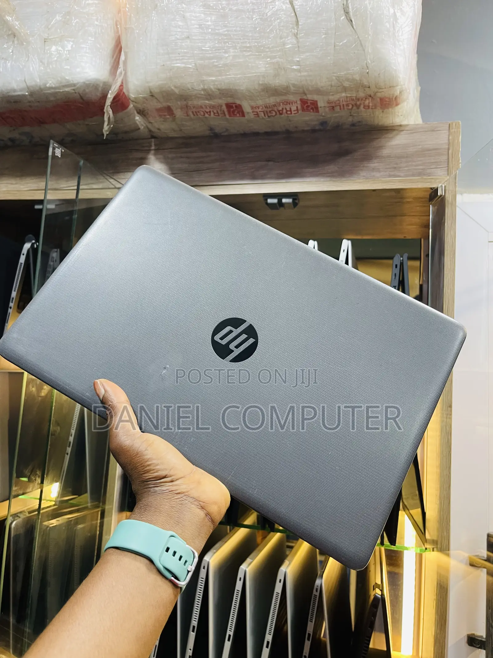Laptop HP 250 G7 8GB Intel Core I5 HDD 1T