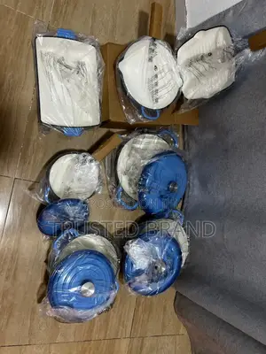 Cast Iron Cookware Set