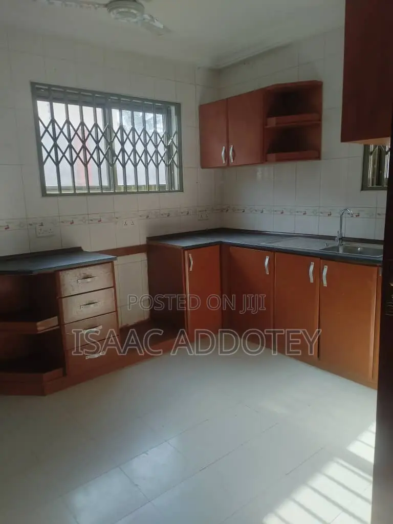 4bdrm Apartment in Spintex She'Ll Sign for rent