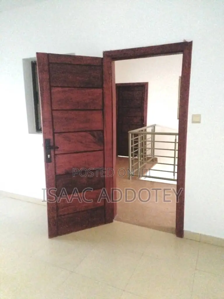 4bdrm Apartment in Spintex She'Ll Sign for rent
