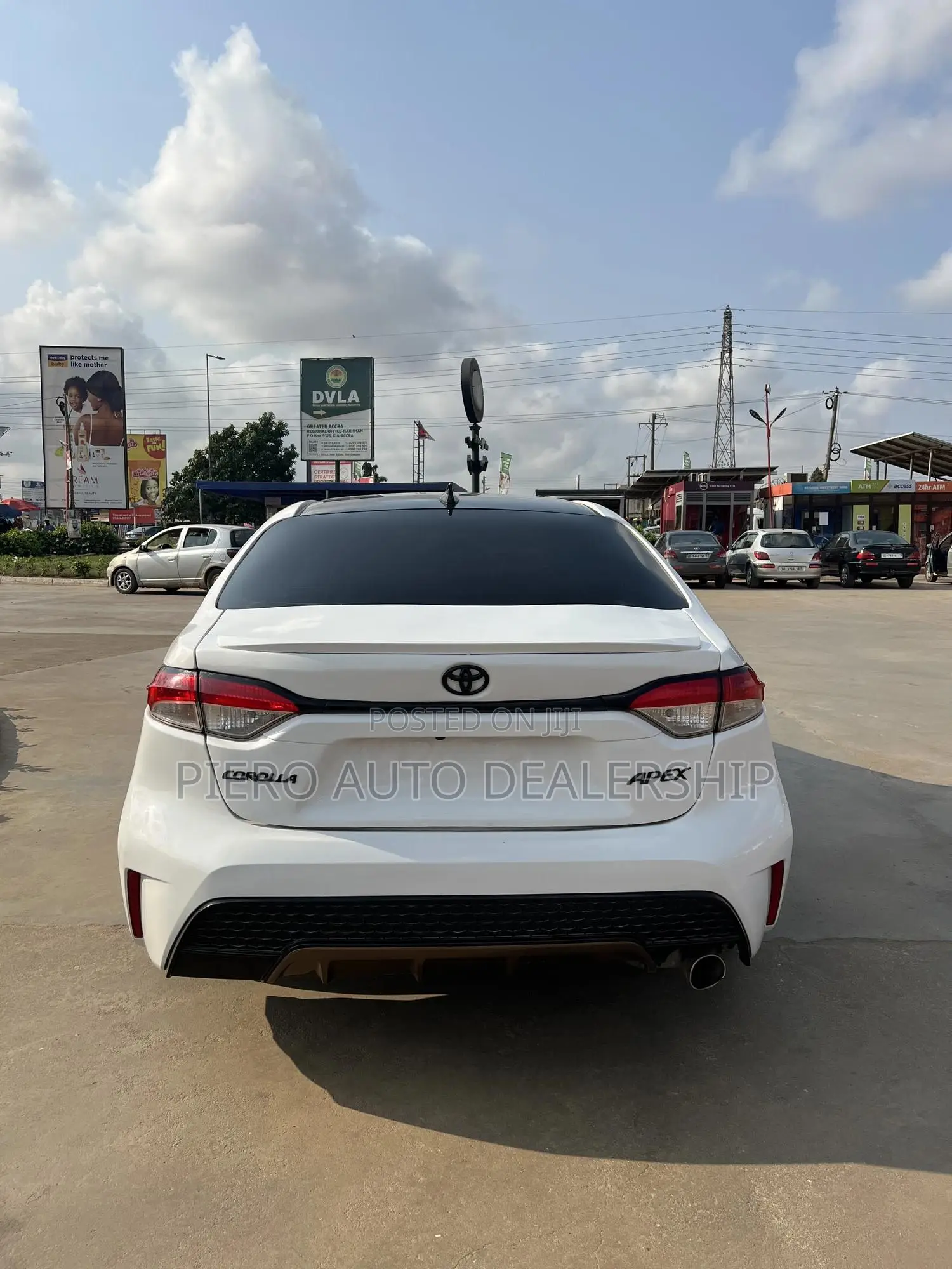 Toyota Corolla 2023 White
