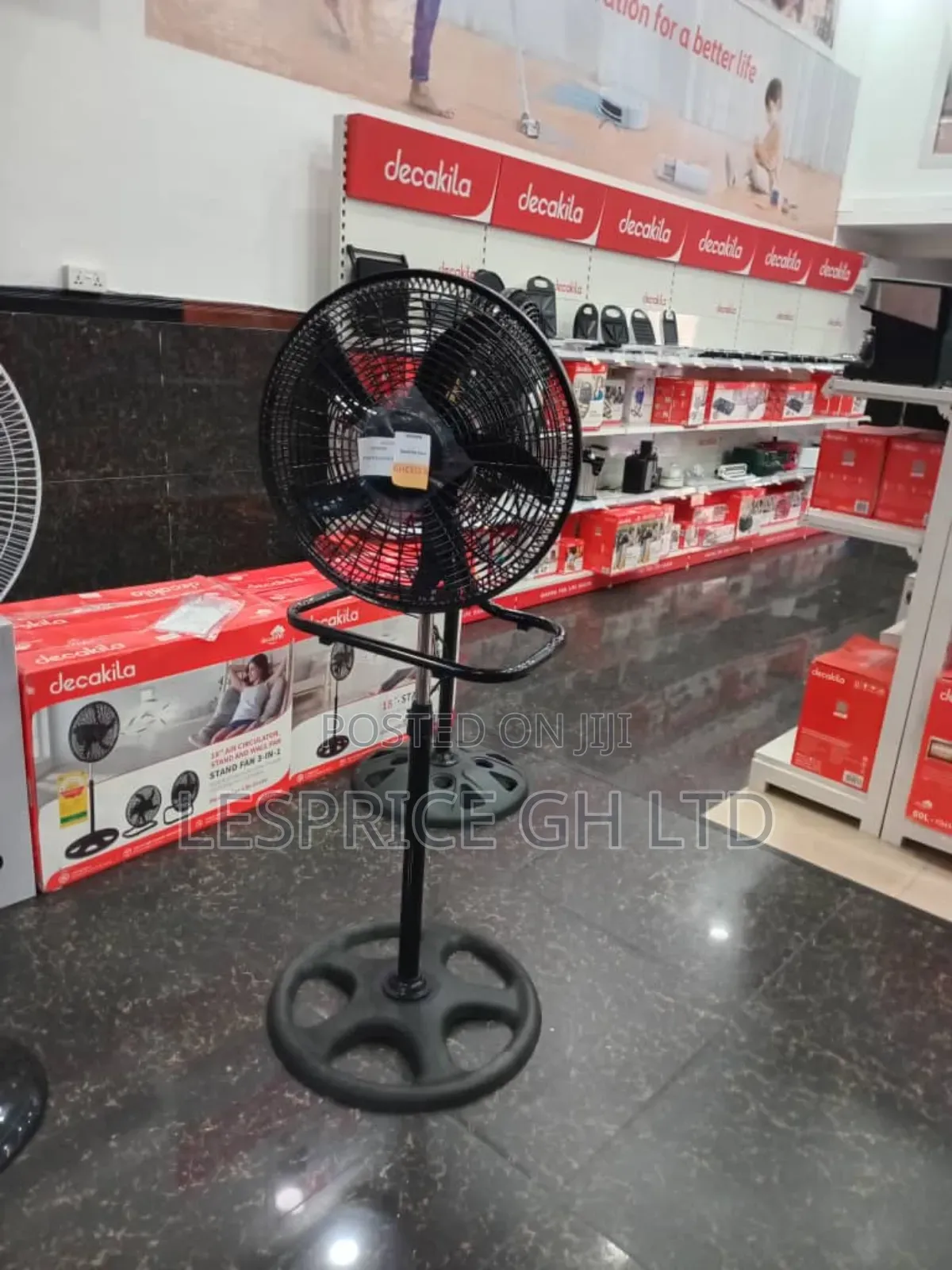 Smooth Decakila 18" Standing Fan/Kefc008b