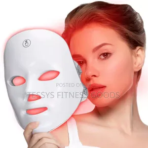 Led Face Mask ( Comes With Eye Mask To Protect The Eye From The Light)