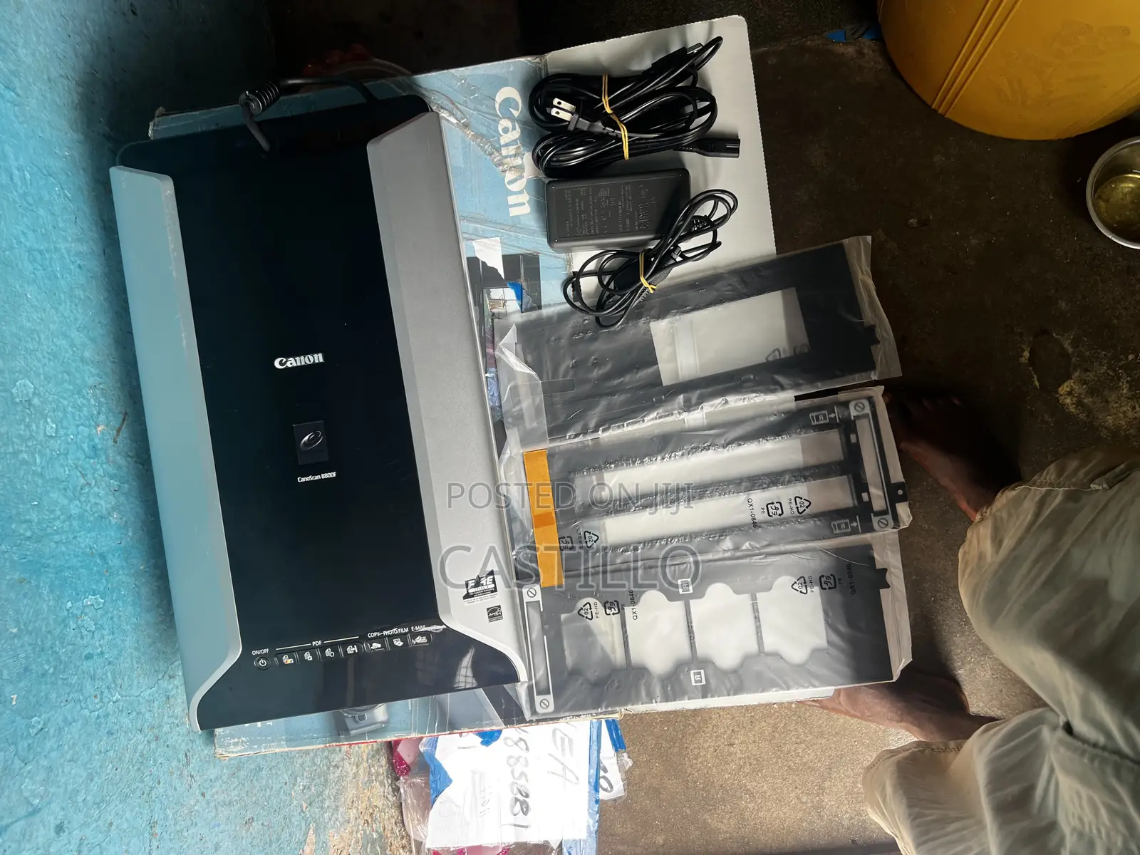 Canoscan 8800f Flatbed Scanner