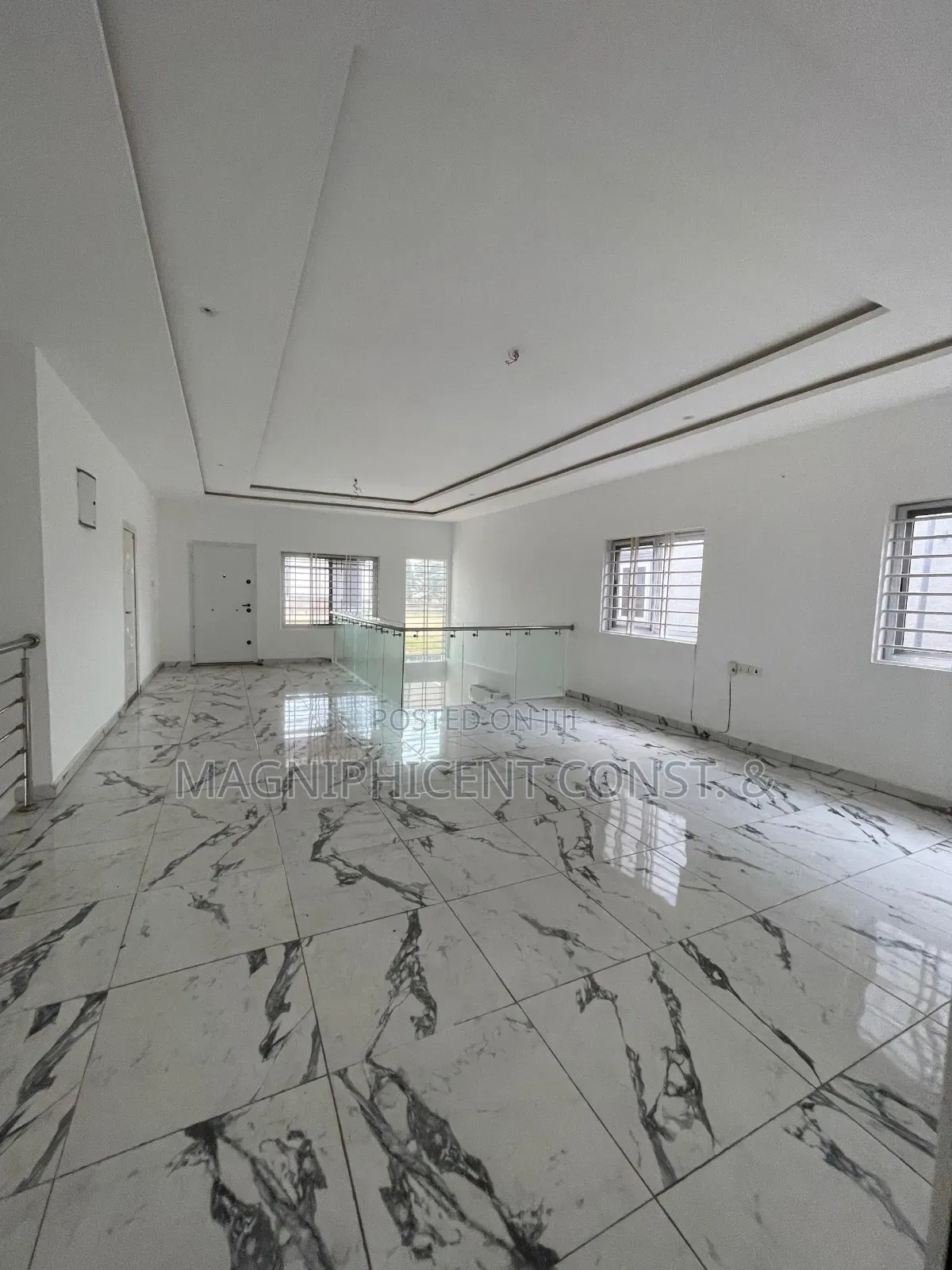 4bdrm Duplex in Lakeside Estates C1, Ashaley Botwe for rent