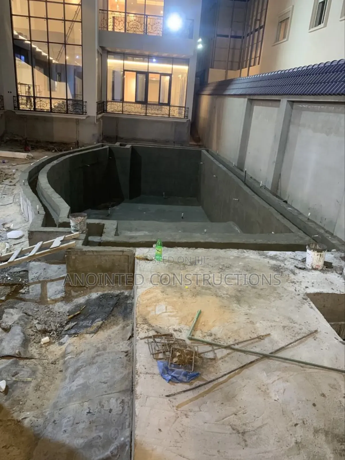 Commercial Swimming Pools