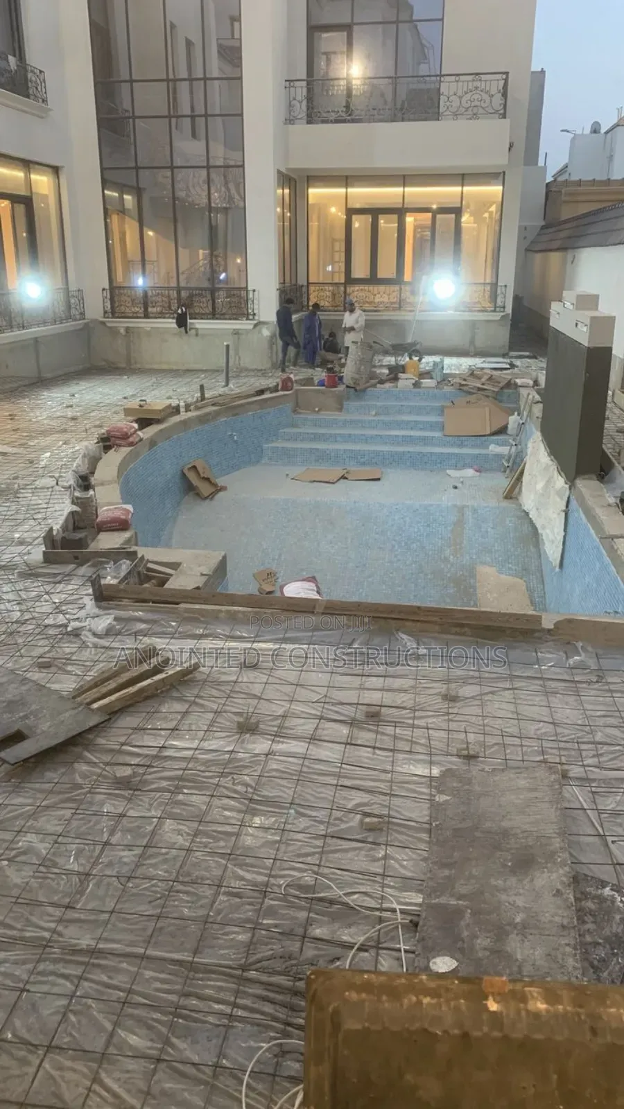 Commercial Swimming Pools