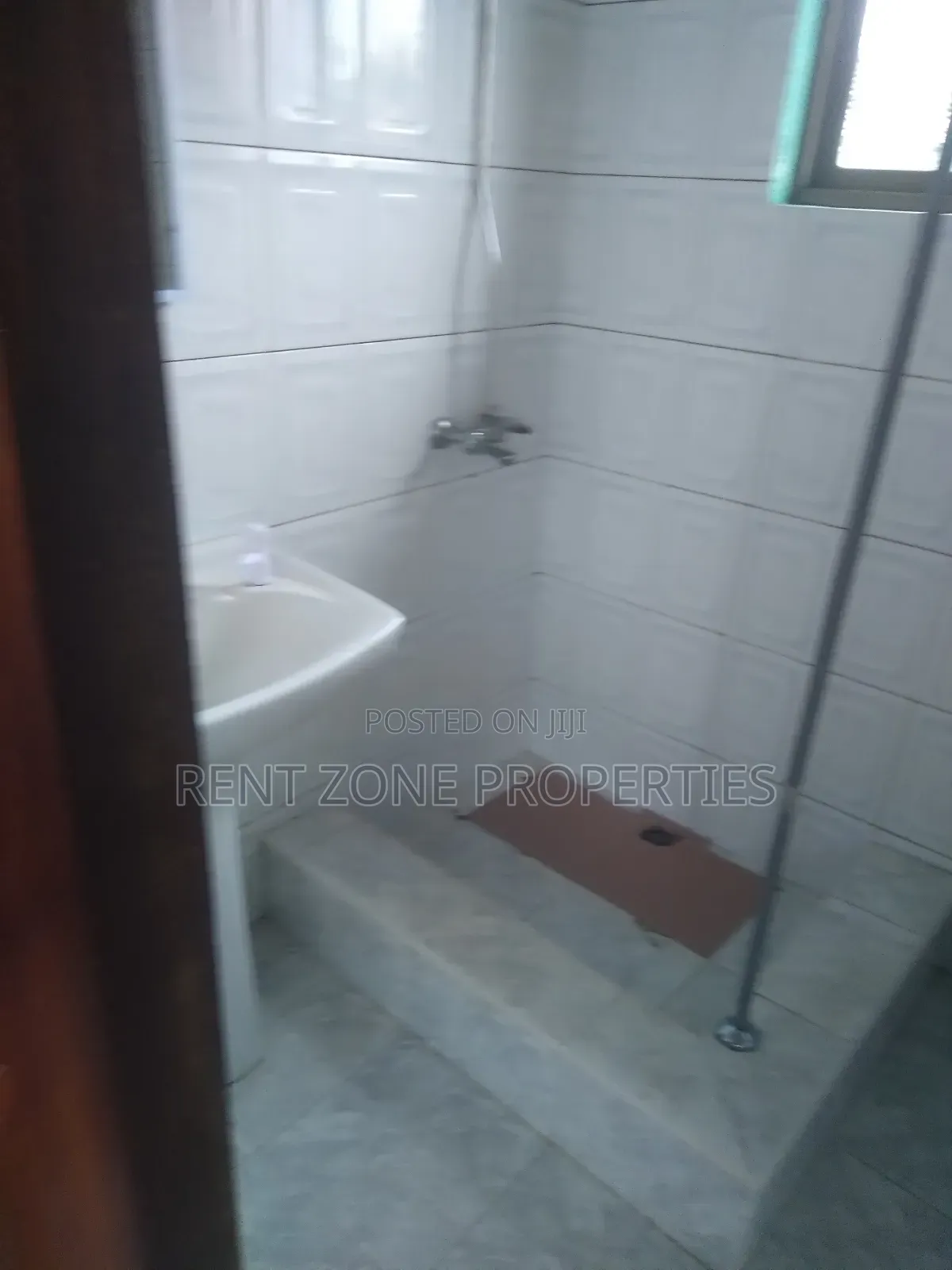 1bdrm Apartment in Rent Zone Properties, Ofankor for rent