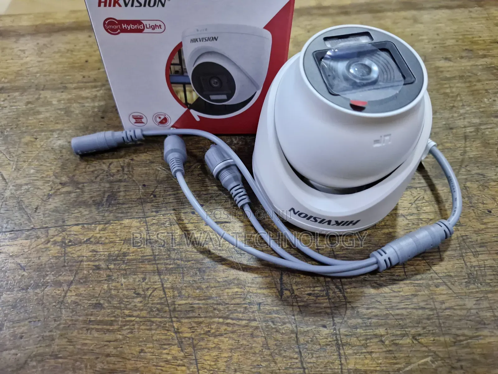 2mp Hybrid Indoor Camara With Voice and Light