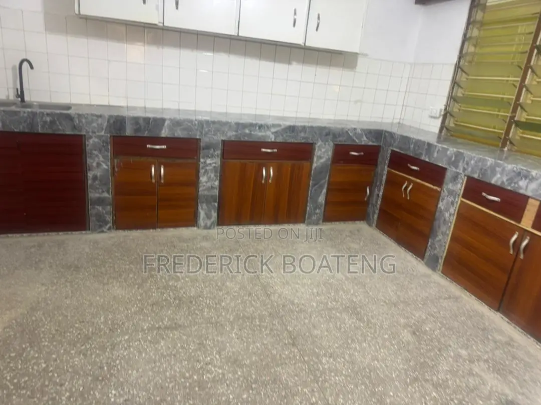 3bdrm House in Mile 7 for rent