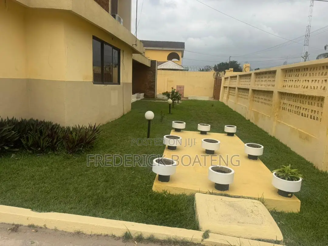 3bdrm House in Mile 7 for rent
