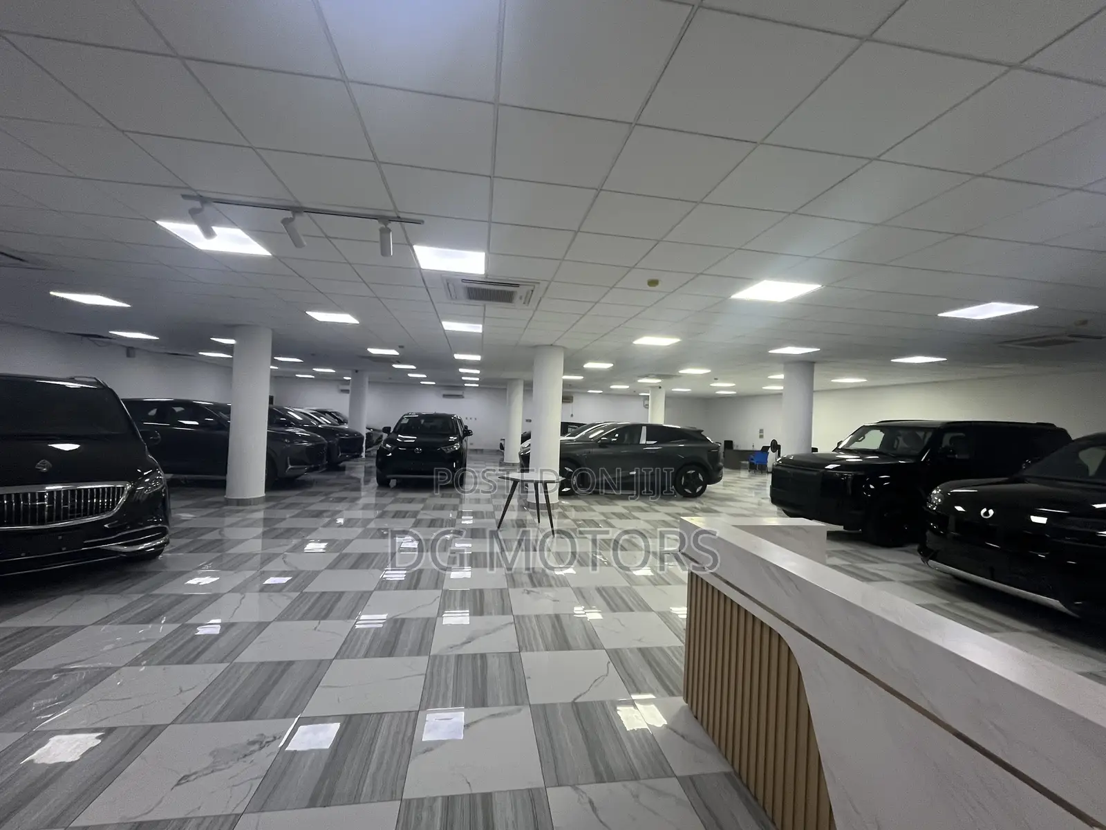 Showroom Salesmen