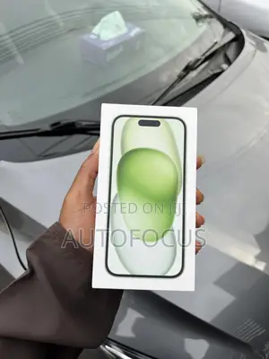 New Apple iPhone 15 128 GB Green