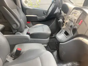 Hyundai Starex 2014 Silver
