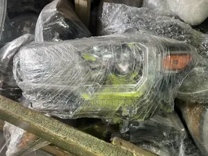 2016,2017,2018,2019,2020,2021,2022 Headlight For Toyota Tacoma