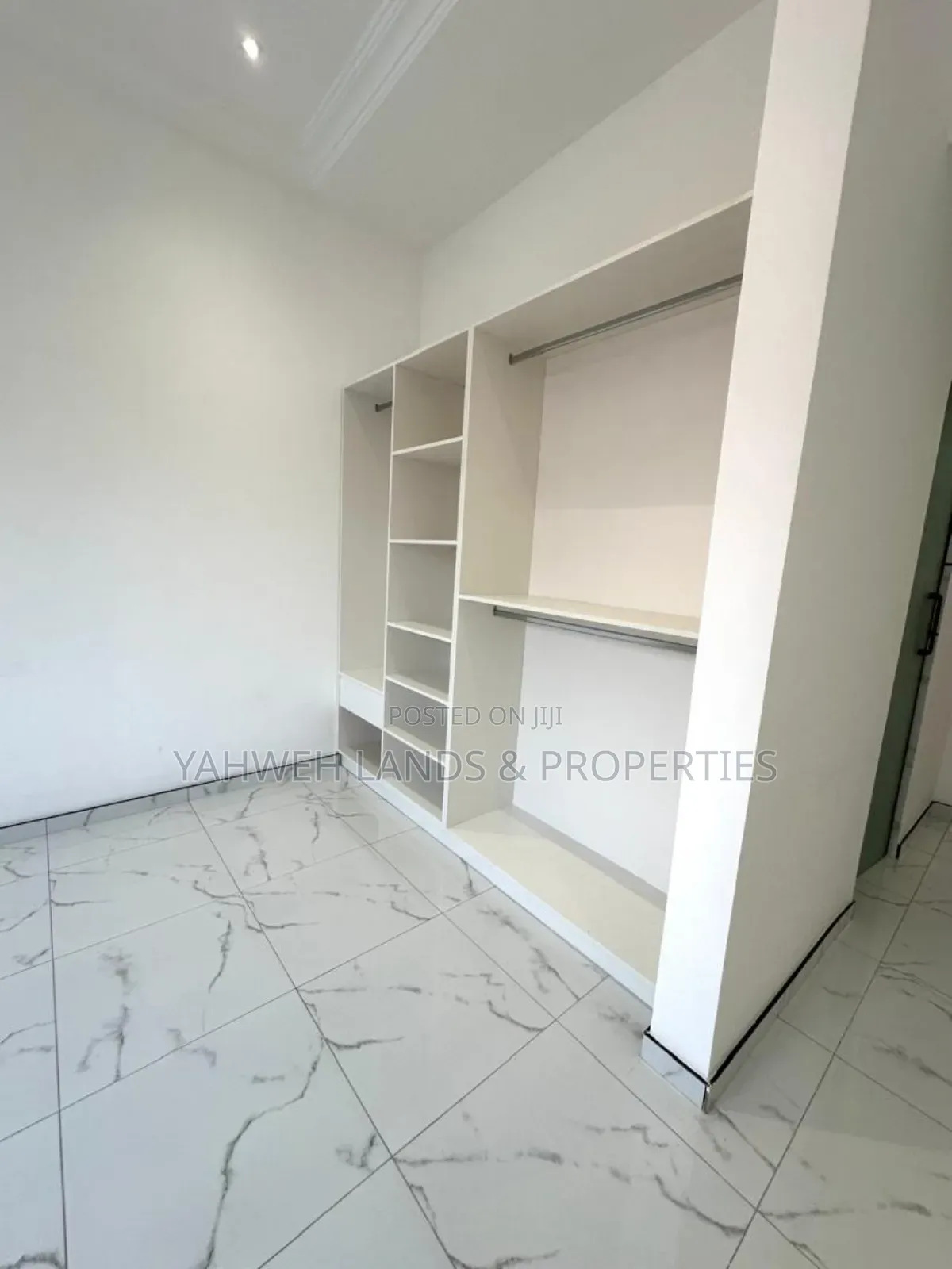 4bdrm House in East Legon for sale
