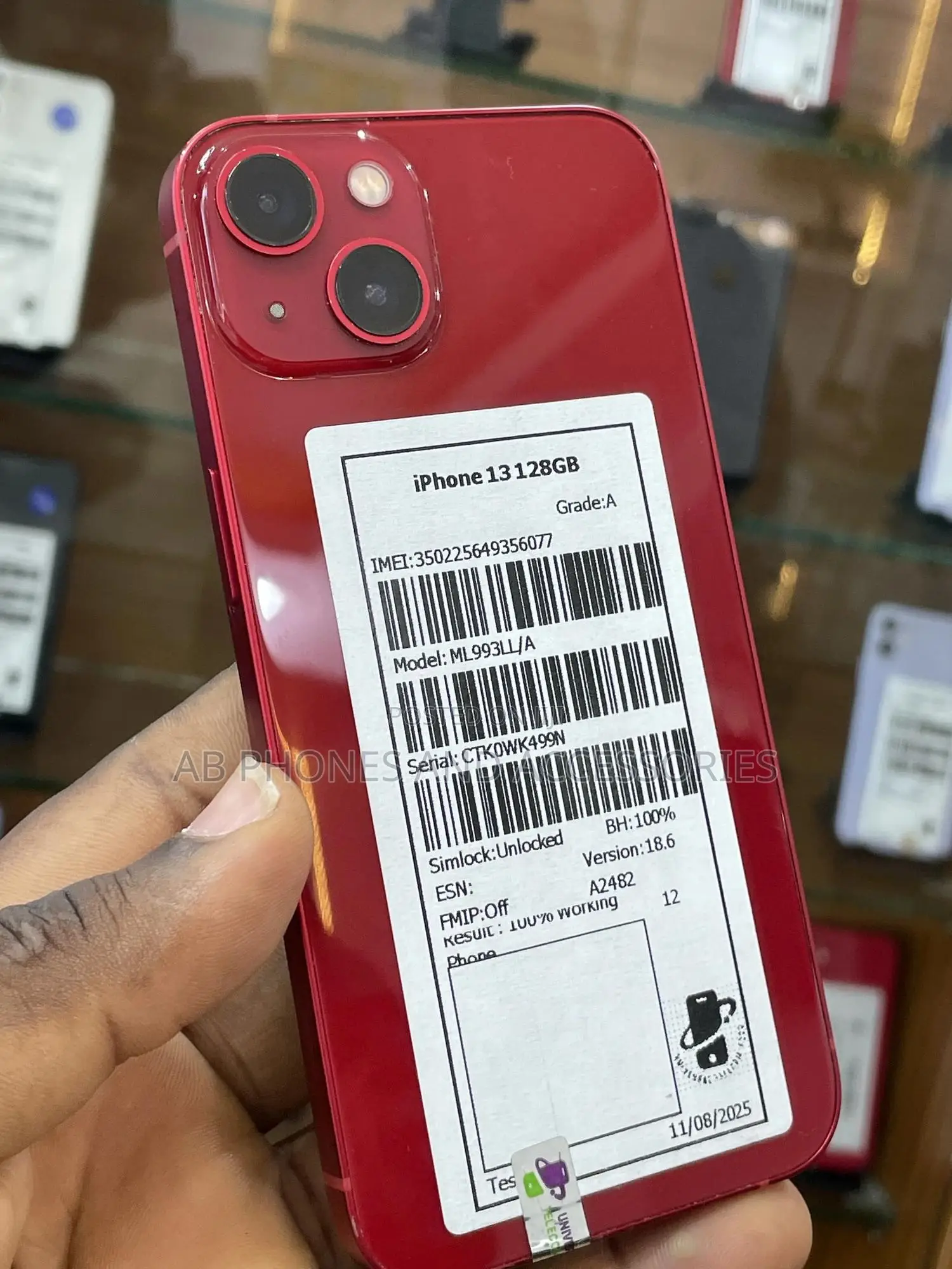 Apple iPhone 13 128 GB Red