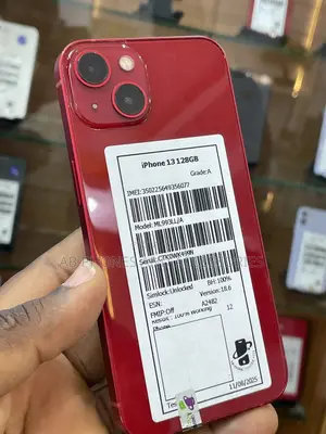 Apple iPhone 13 128 GB Red