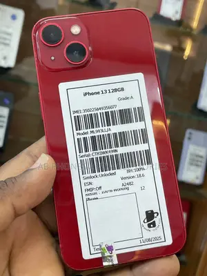 Apple iPhone 13 128 GB Red
