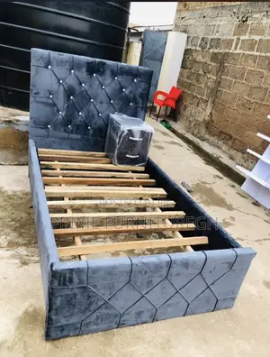 Romantic One and Half Frame With Side Drawer