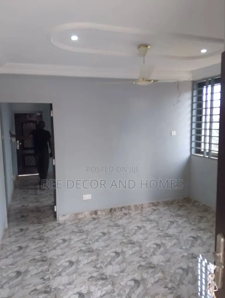 1bdrm Room & Parlour in Bee Decor & Homes, Adenta for rent