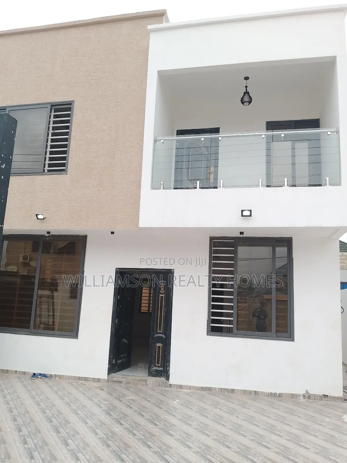 3bdrm House in Hfc Estate Area, Spintex for sale