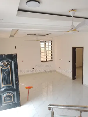 3bdrm House in Hfc Estate Area, Spintex for sale