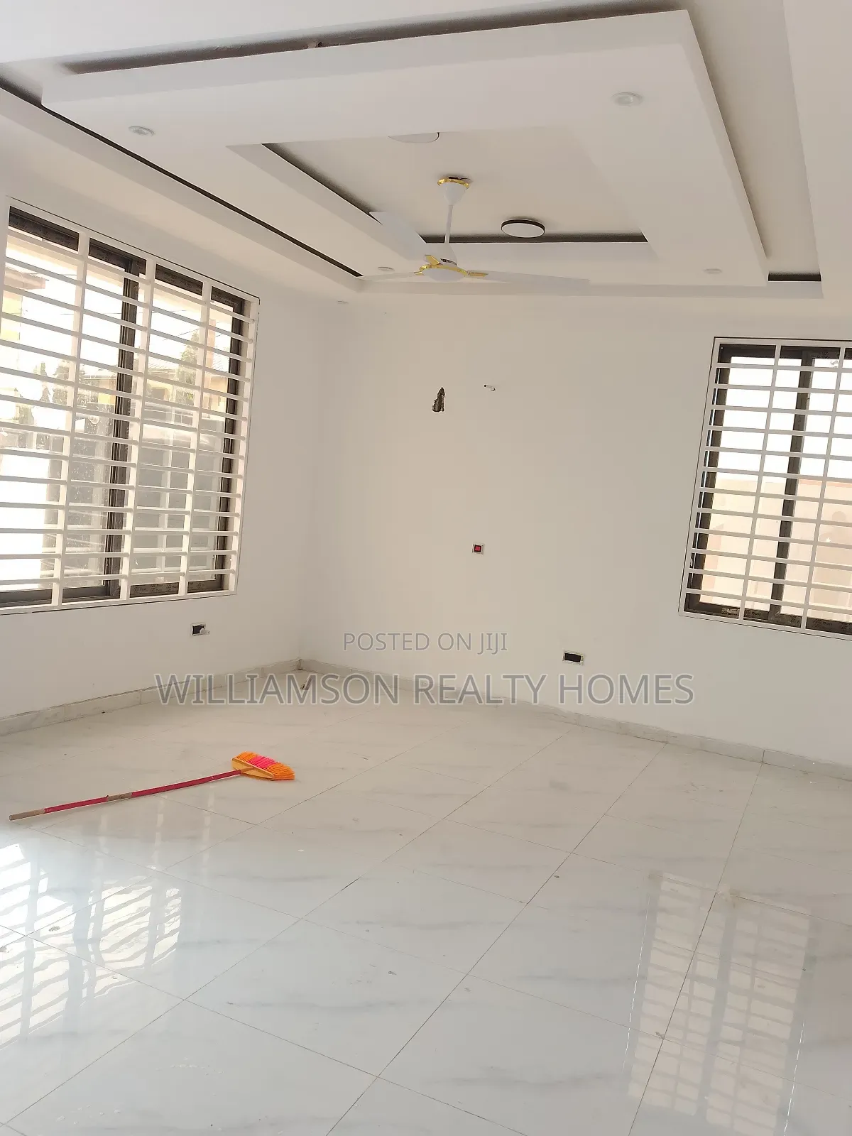 3bdrm House in Hfc Estate Area, Spintex for sale