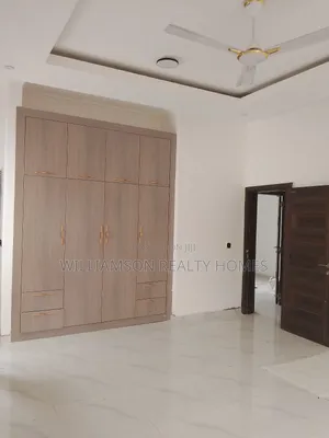 3bdrm House in Hfc Estate Area, Spintex for sale