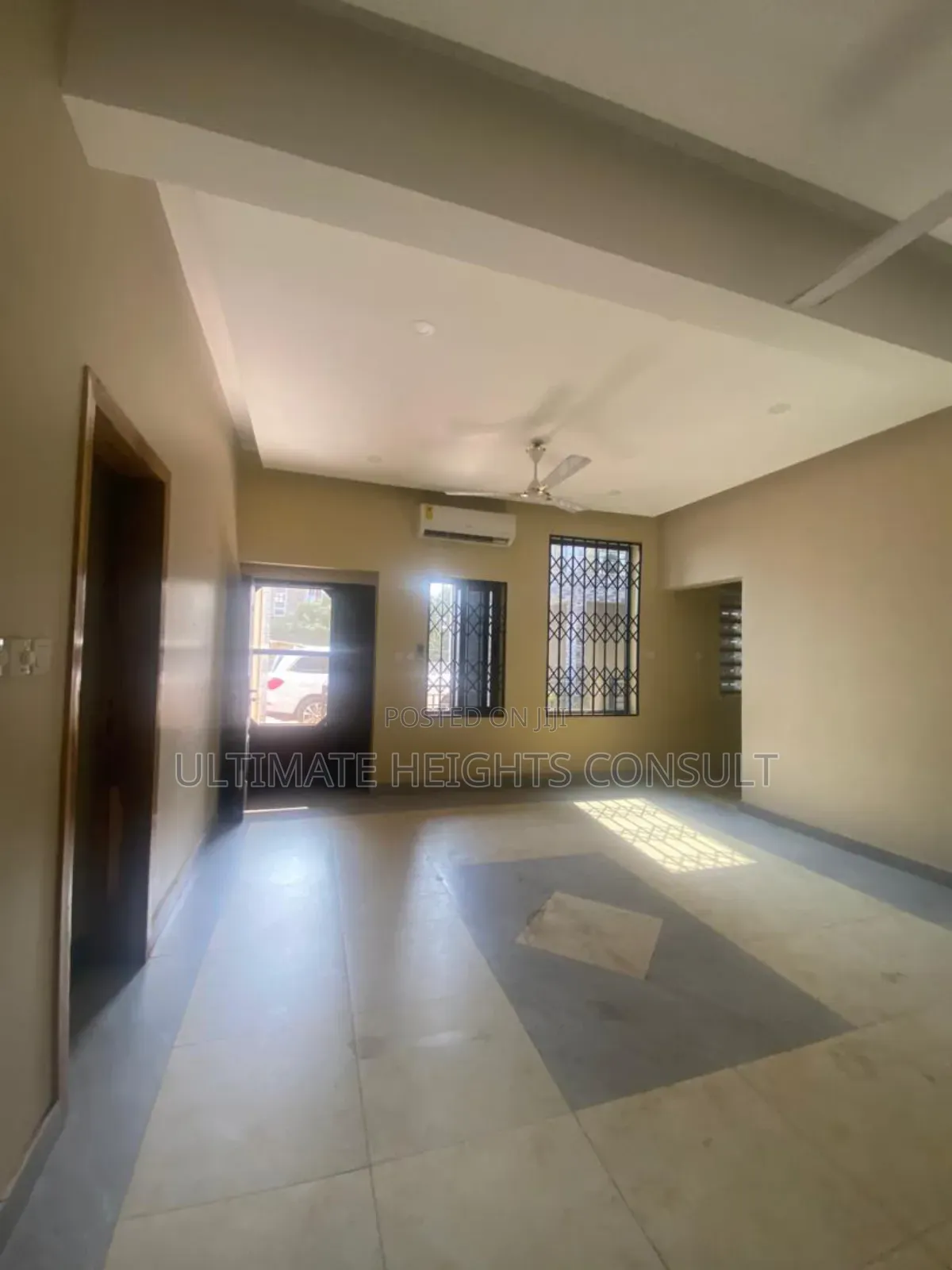 2bdrm Apartment in Dansoman, Exhibition for rent