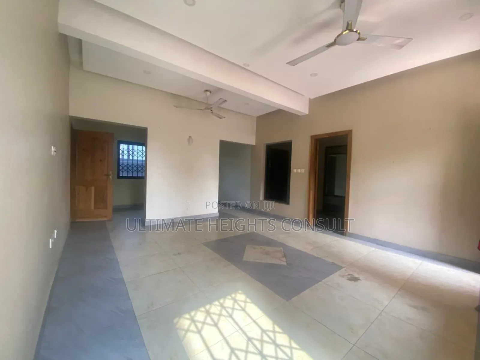 2bdrm Apartment in Dansoman, Exhibition for rent