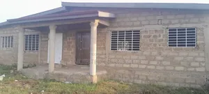 4 Bedrooms House for Sale