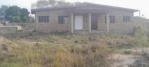 4 Bedrooms House for Sale