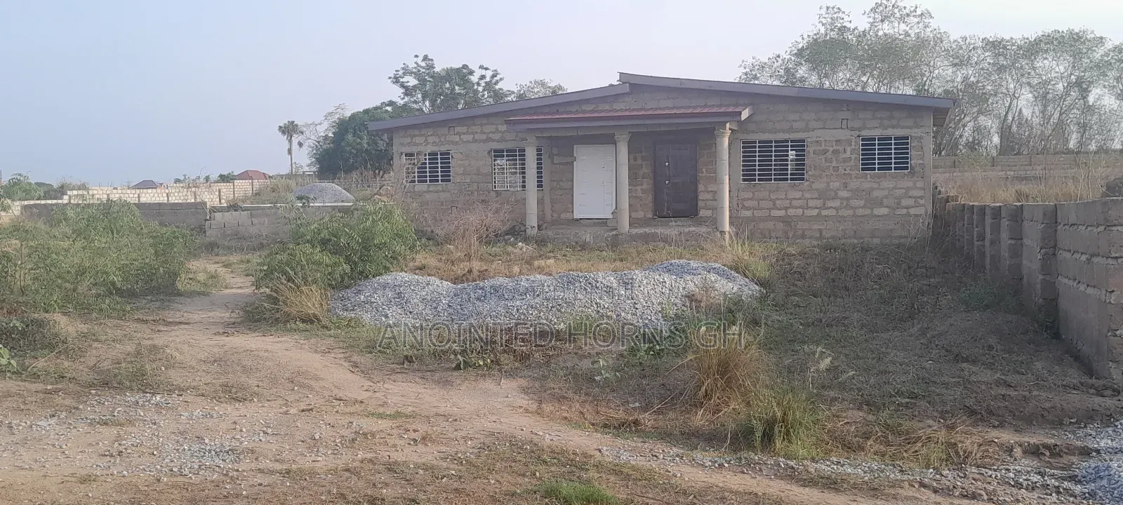 4 Bedrooms House for Sale