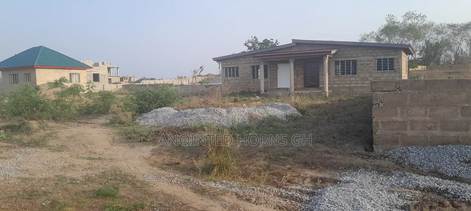 4 Bedrooms House for Sale