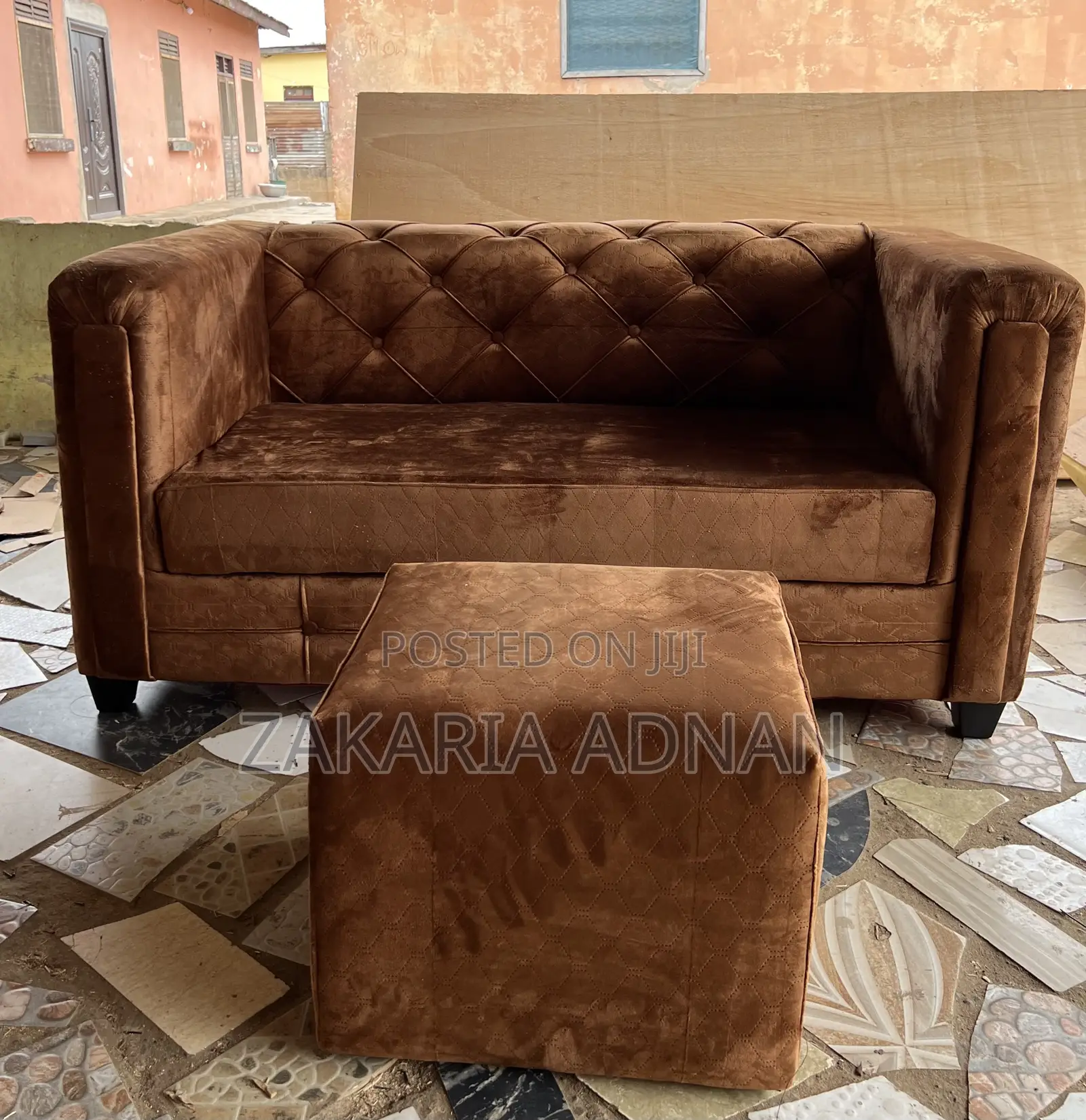 Brown 2in1 Sofa + Coffee Table